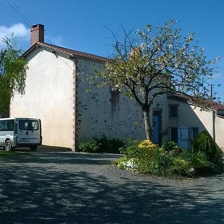 Vendrennes Chez Florymarysol Bed & Breakfast ภายนอก รูปภาพ