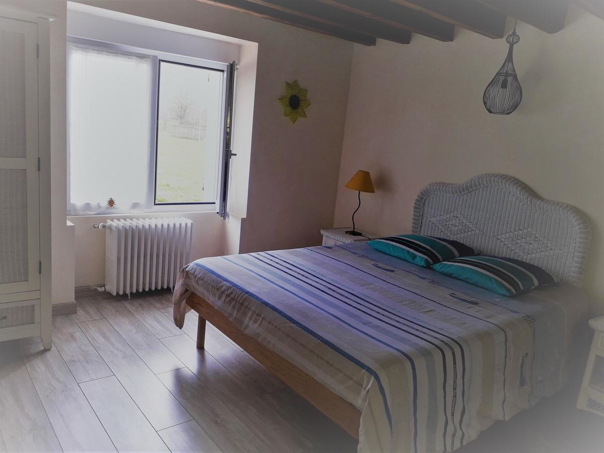 Vendrennes Chez Florymarysol Bed & Breakfast ภายนอก รูปภาพ